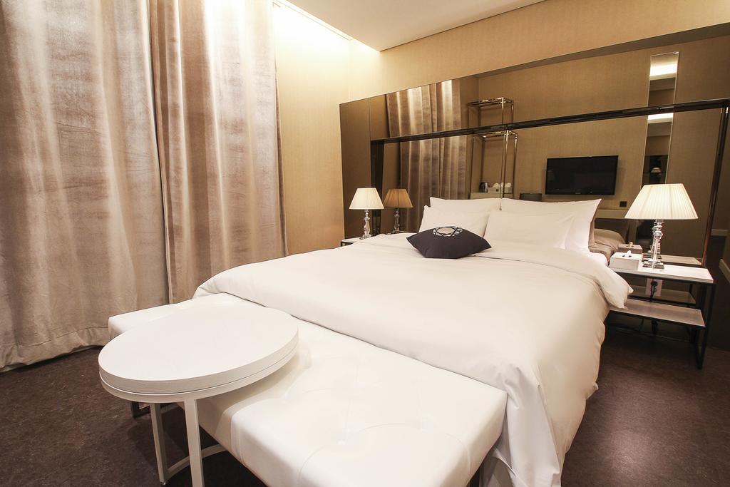 Hotel Cullinan Daechi Seoul Exteriör bild